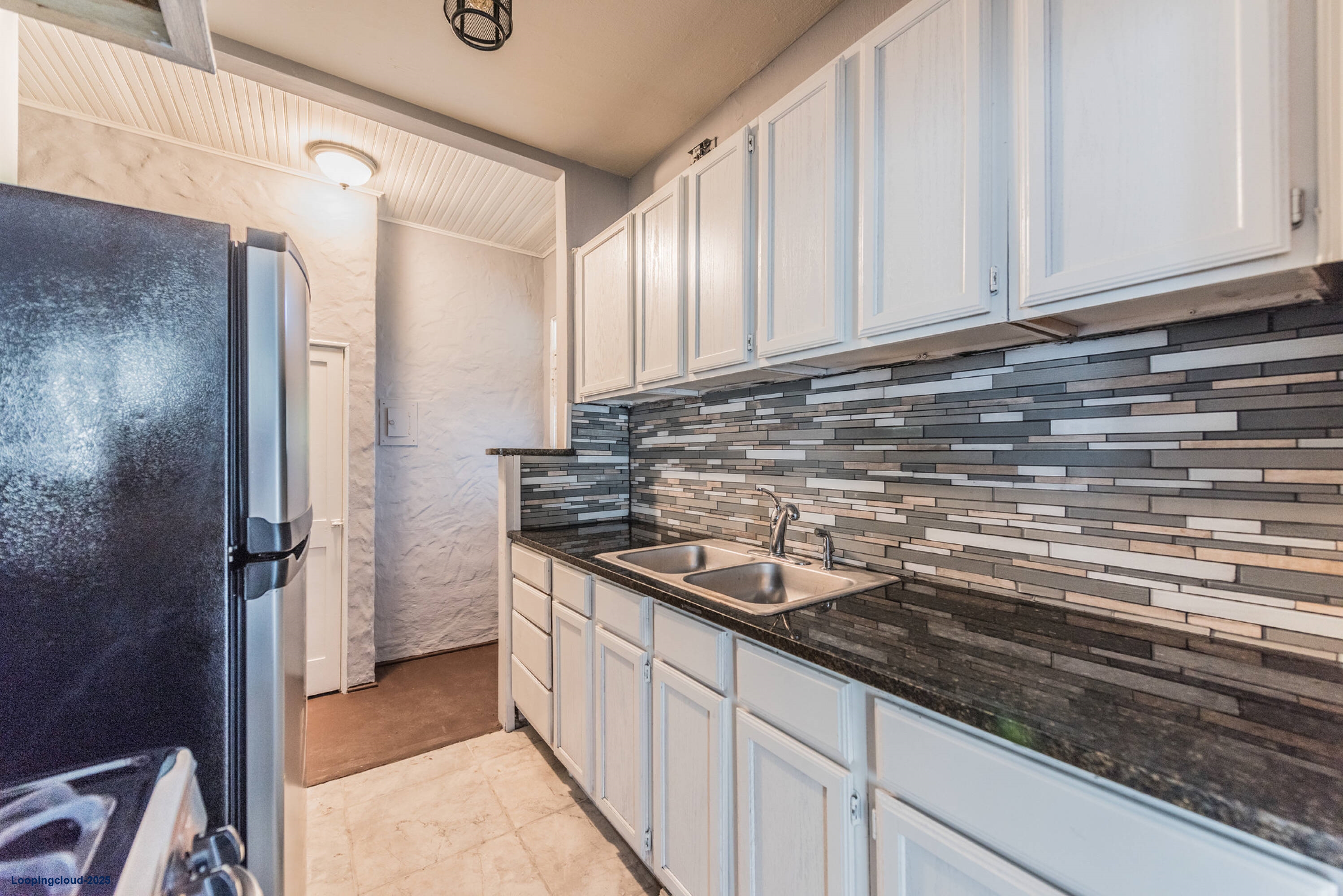 Charming 12-unit Apartment Building