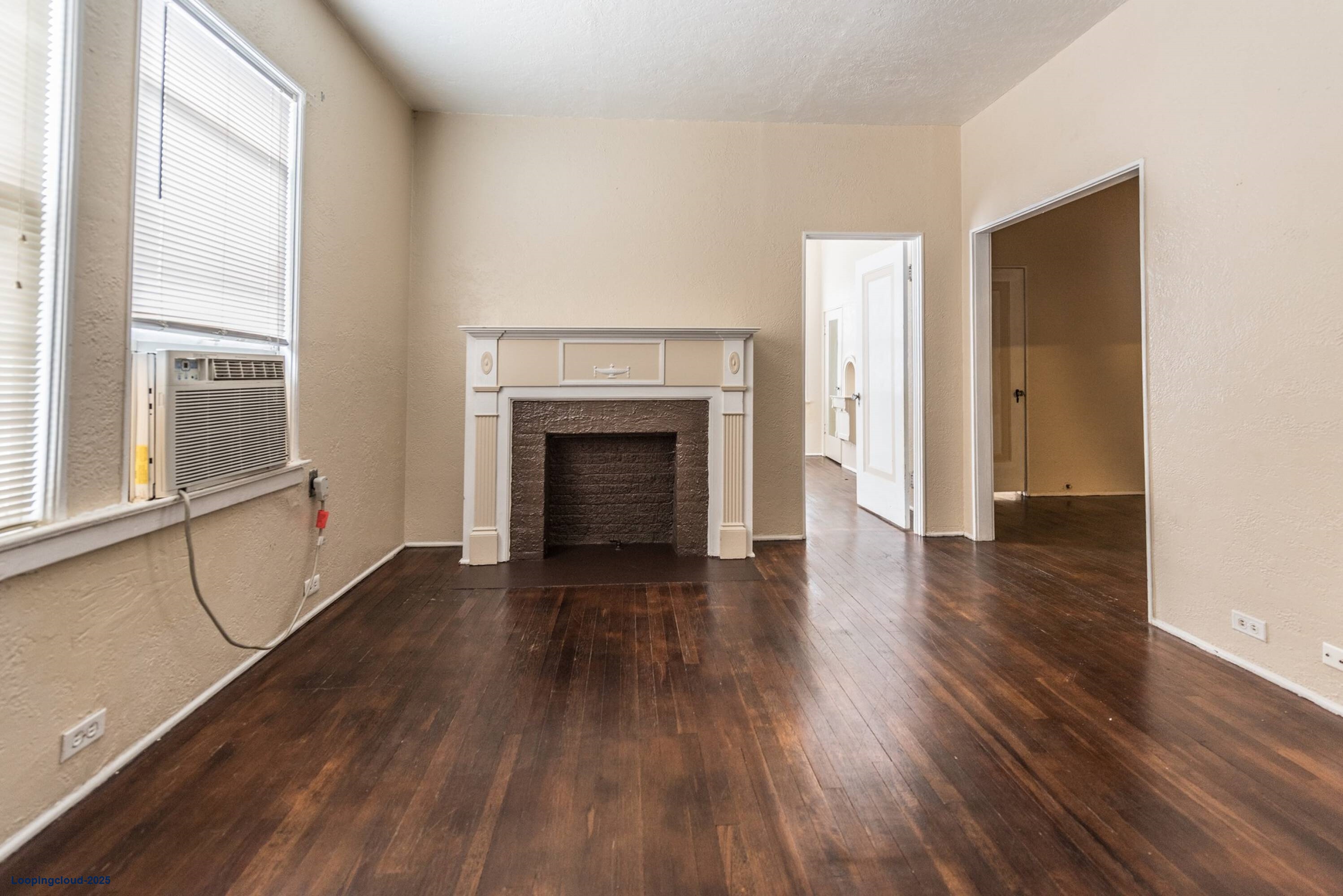 Charming 12-unit Apartment Building