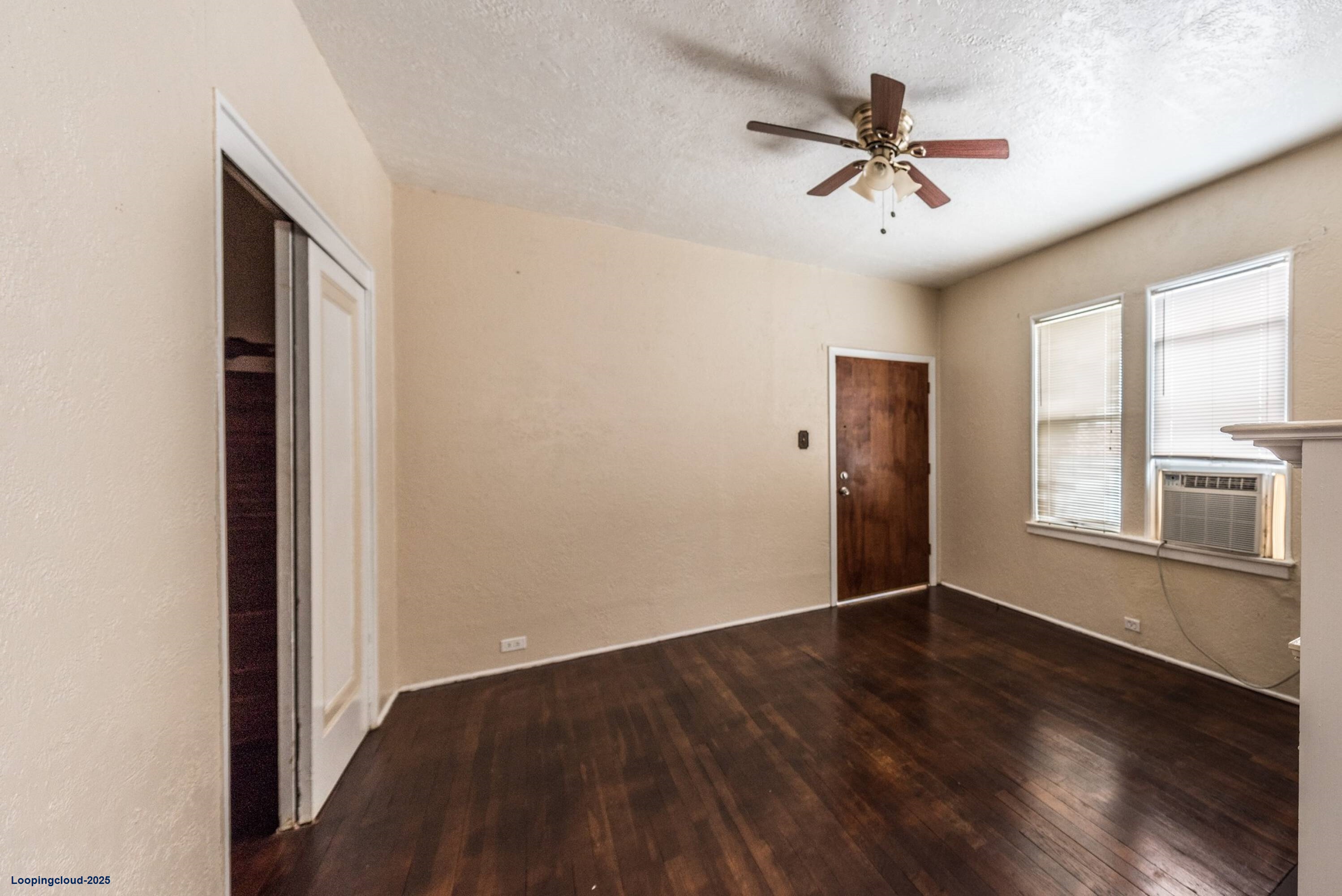 Commercial Property for Sale in Olmos Park Texas 78212