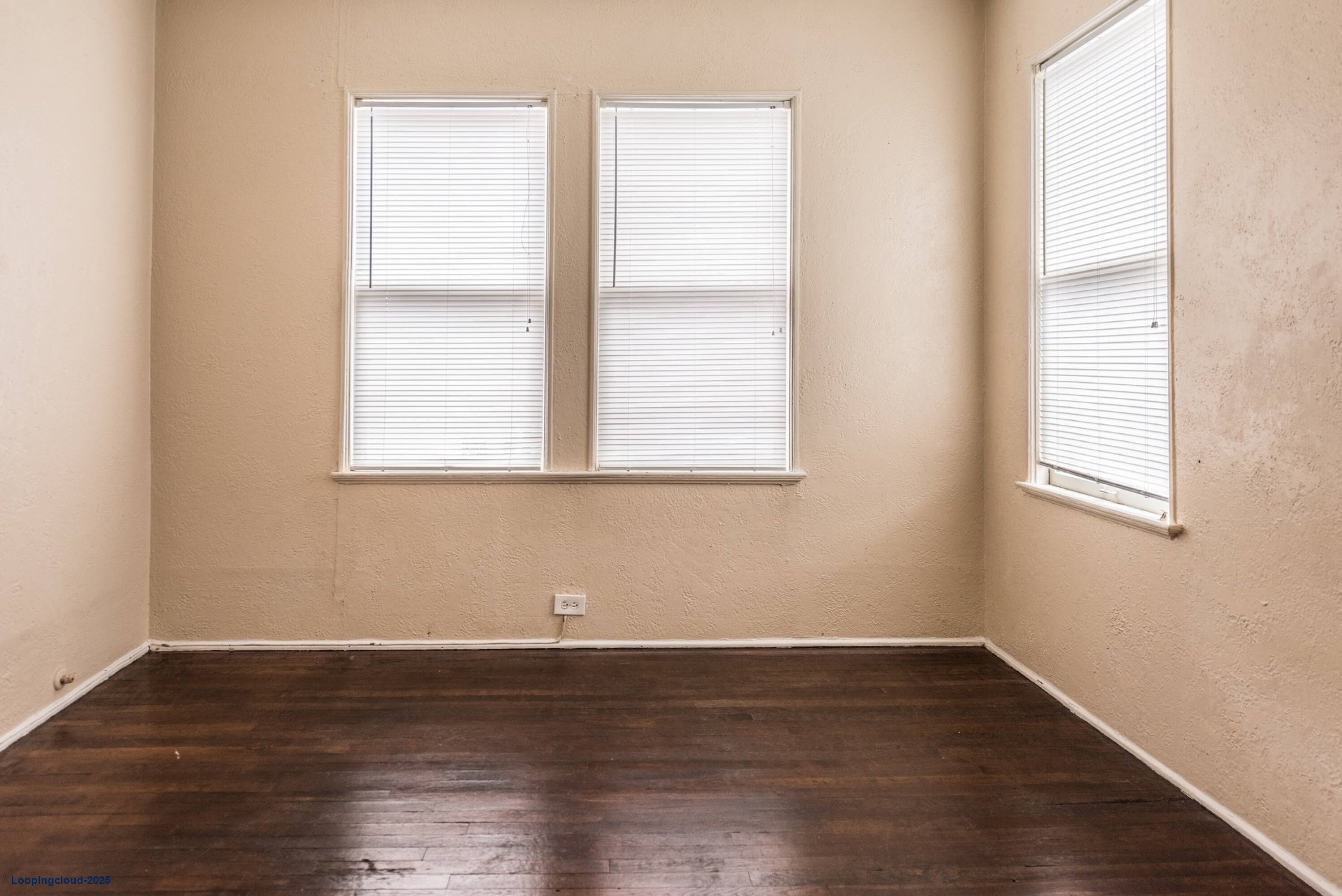 Commercial Property for Sale in Olmos Park Texas 78212