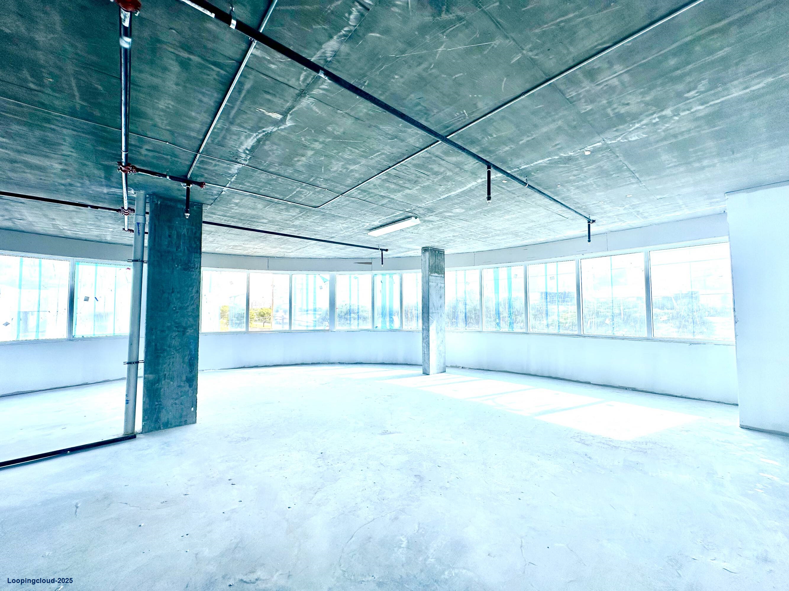 Premium retail space