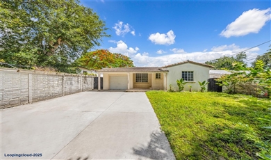 5781 SW 25th St , Miami Florida                                                                                              33155