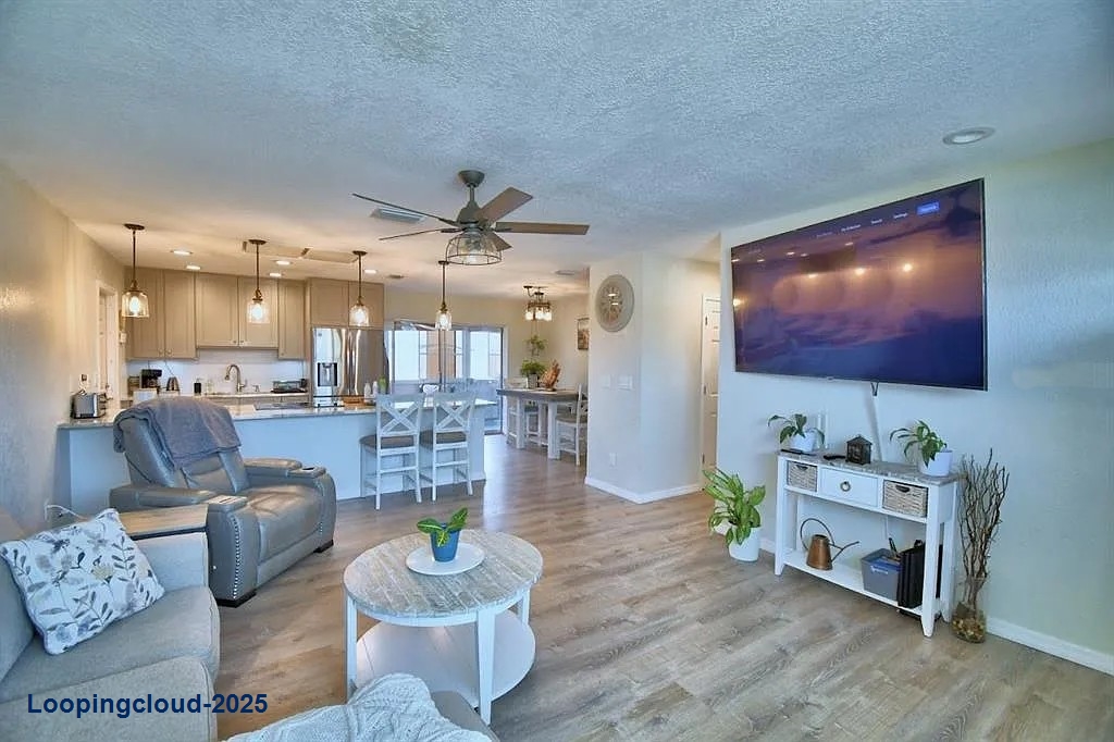 Remodeled 3BR Home in Gardens of Gulf Cove