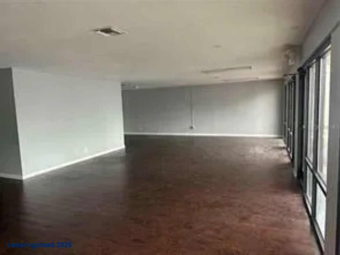 Retail Space Available in Ocala