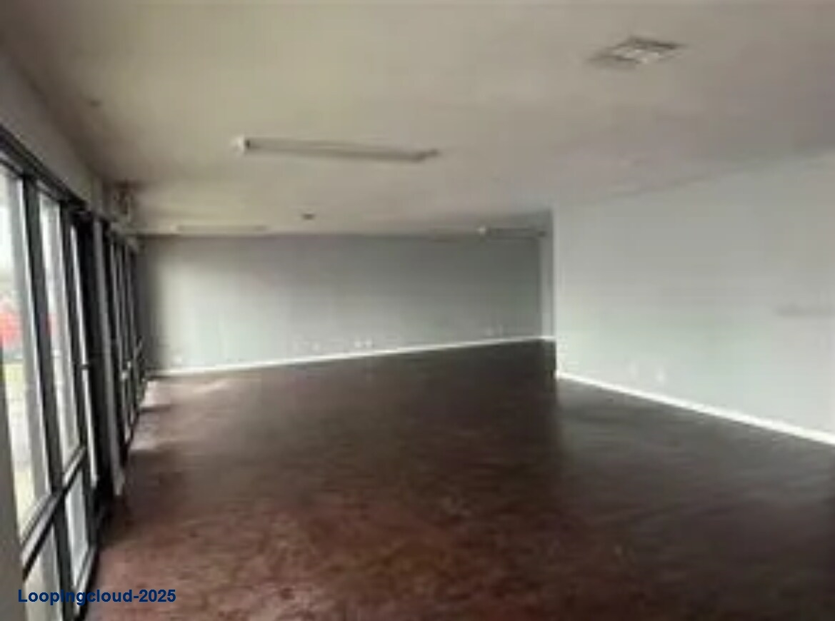 Retail Space Available in Ocala