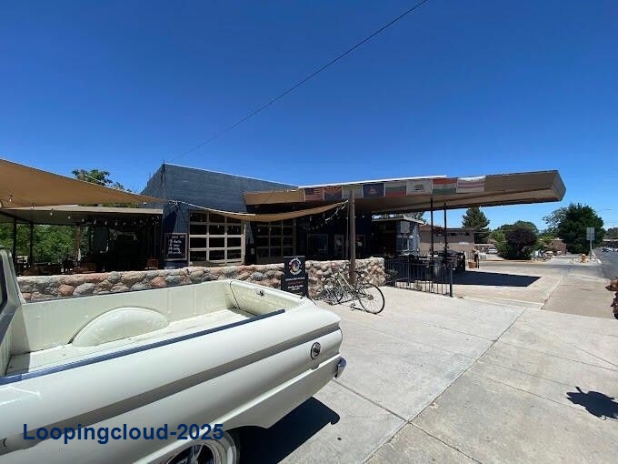 Iconic Old Town Cottonwood Restaurant