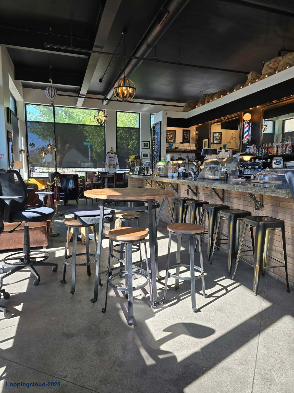 Fully Equipped Turn‑Key Coffee Lounge