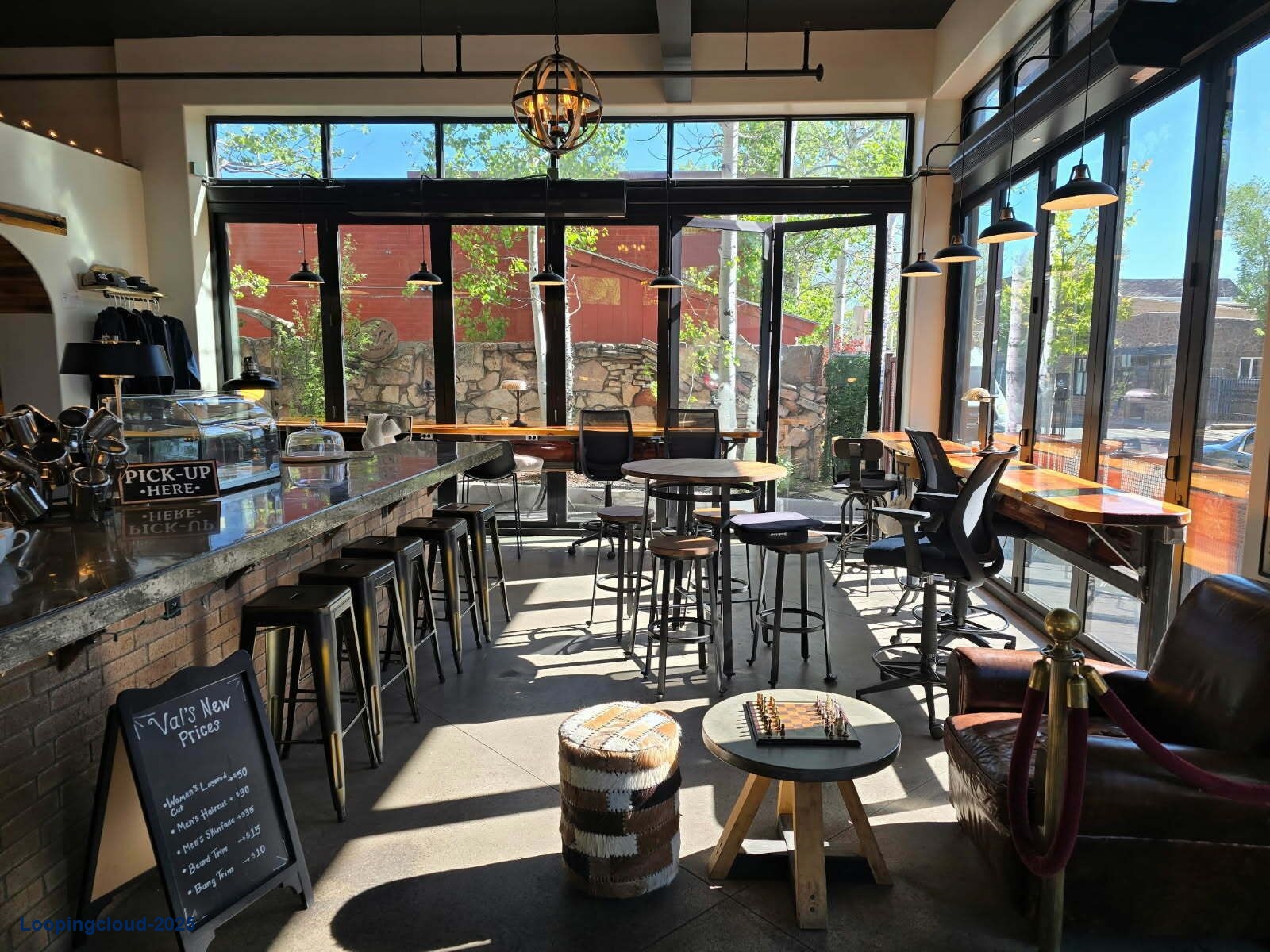 Fully Equipped Turn‑Key Coffee Lounge