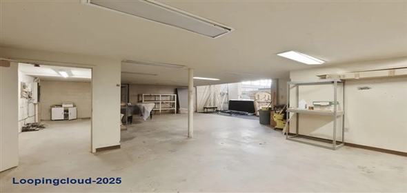 221 Broadway Boulevard Se Albuquerque New Mexico, 87102 | Large space with a lot of potential.