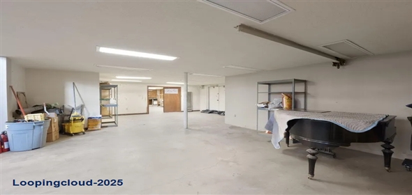 221 Broadway Boulevard Se Albuquerque New Mexico, 87102 | Large space with a lot of potential.