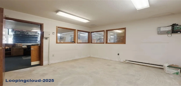 221 Broadway Boulevard Se Albuquerque New Mexico, 87102 | Large space with a lot of potential.