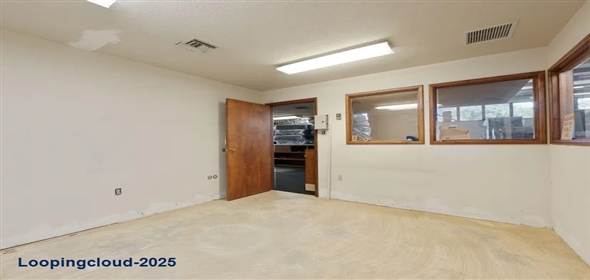 221 Broadway Boulevard Se Albuquerque New Mexico, 87102 | Large space with a lot of potential.