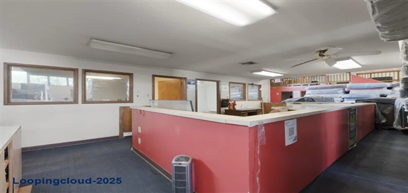 221 Broadway Boulevard Se Albuquerque New Mexico, 87102 | Large space with a lot of potential.