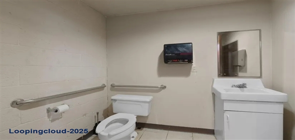 221 Broadway Boulevard Se Albuquerque New Mexico, 87102 | Large space with a lot of potential.