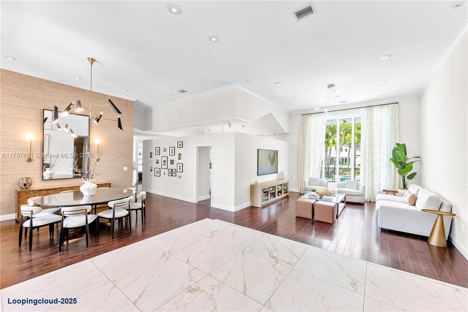 Luxurious Single Family Home