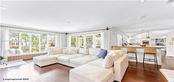 16001 SW 77th Ct Palmetto Bay Florida, 33157 | Luxurious Single Family Home