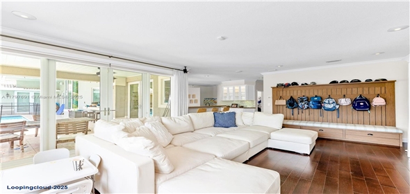 16001 SW 77th Ct Palmetto Bay Florida, 33157 | Luxurious Single Family Home