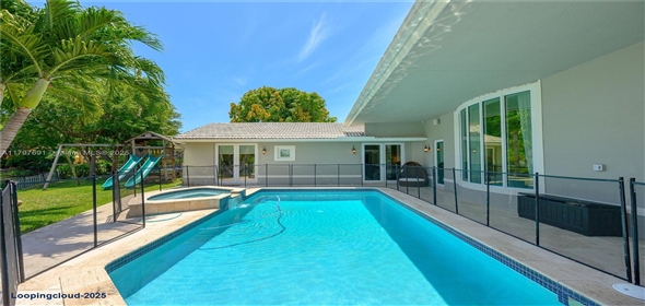 16001 SW 77th Ct Palmetto Bay Florida, 33157 | Luxurious Single Family Home