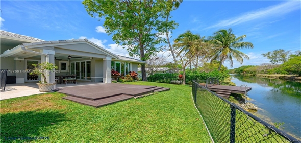 16001 SW 77th Ct Palmetto Bay Florida, 33157 | Luxurious Single Family Home