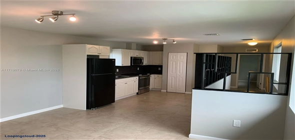 2250 W 5th Way Hialeah Florida, 33010 | Exclusive Home for Sale