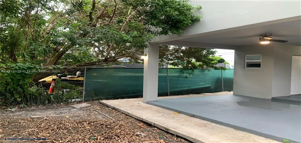2250 W 5th Way Hialeah Florida, 33010 | Exclusive Home for Sale