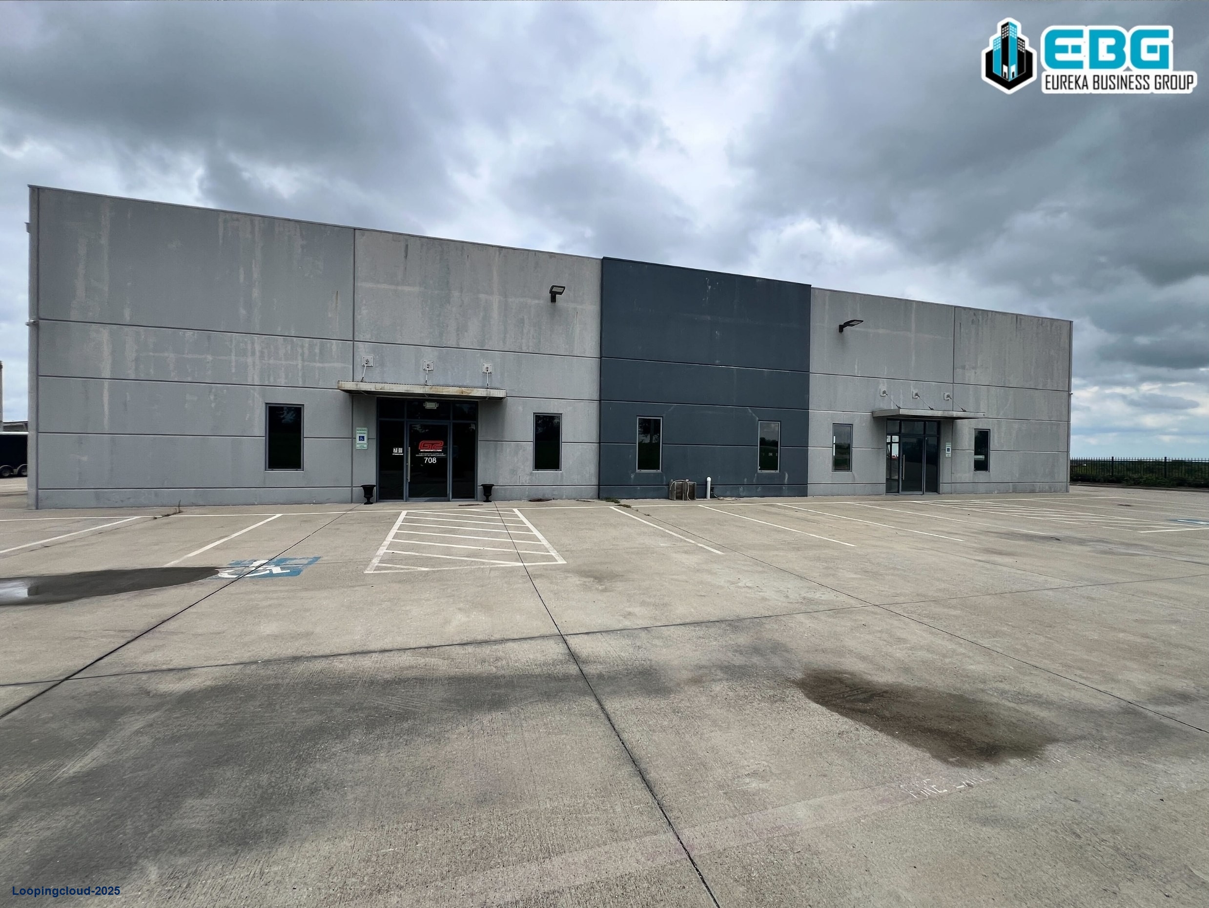 For Lease: 708 E Houston St Anna, TX 75409