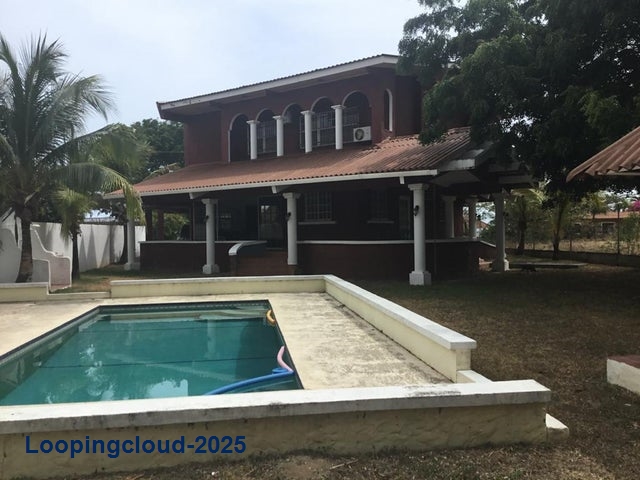 Exclusive House close to the Beach - Hermosa Casa cerca del Mar