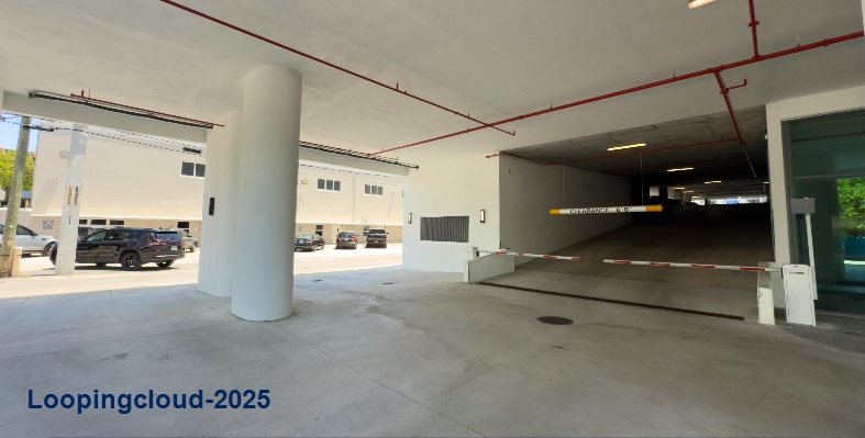 Nice Retail Space
