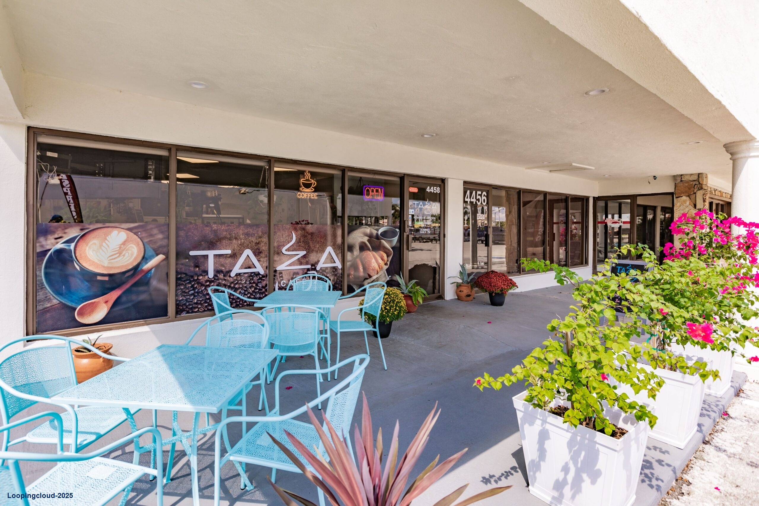 NNN Retail Shopping Center