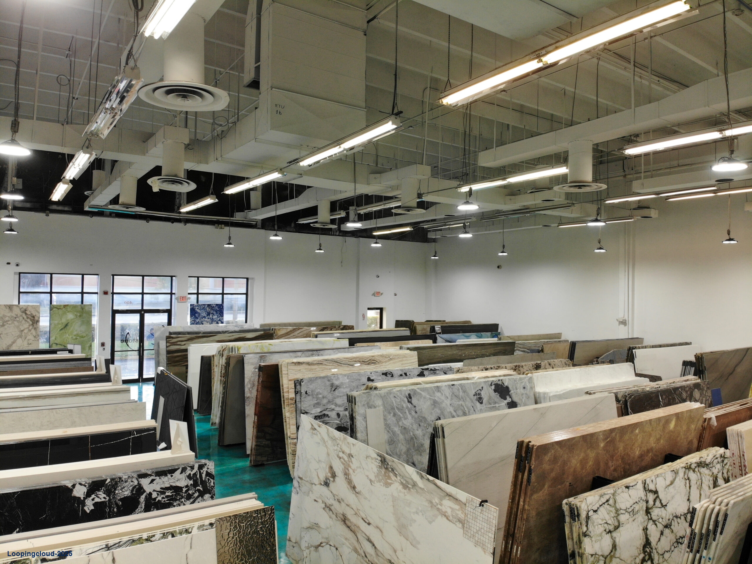 Warehouse 18,000 Sq Ft
