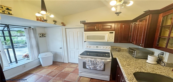 715 Gardens Dr # 203 Pompano Beach Florida, 33069 | Beautiful Townhouse