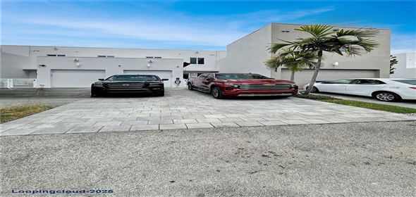 6504 NW 105th Pl Doral Florida, 33178 | Beautiful Townhouse