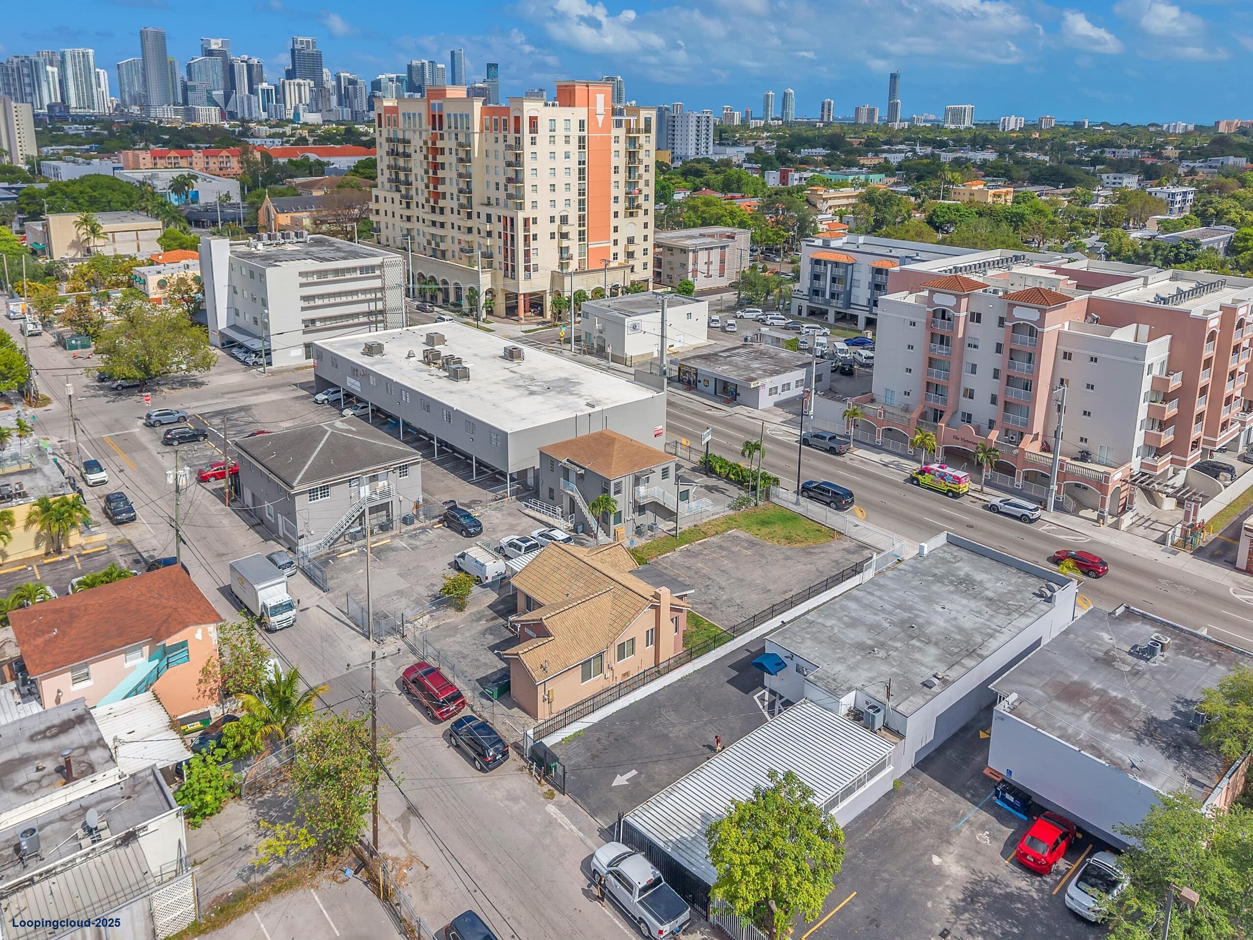 Office for Sale in Miami Florida 33135