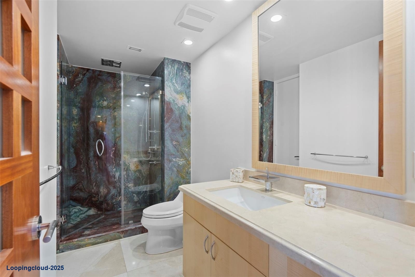 For Sale 1 Bedroom Condo