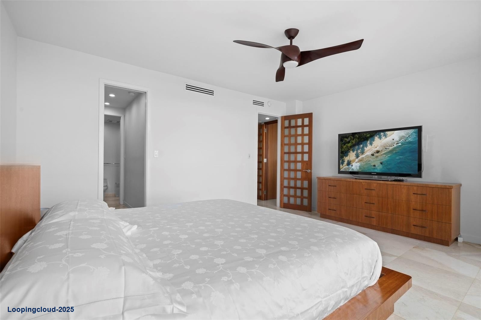For Sale 1 Bedroom Condo