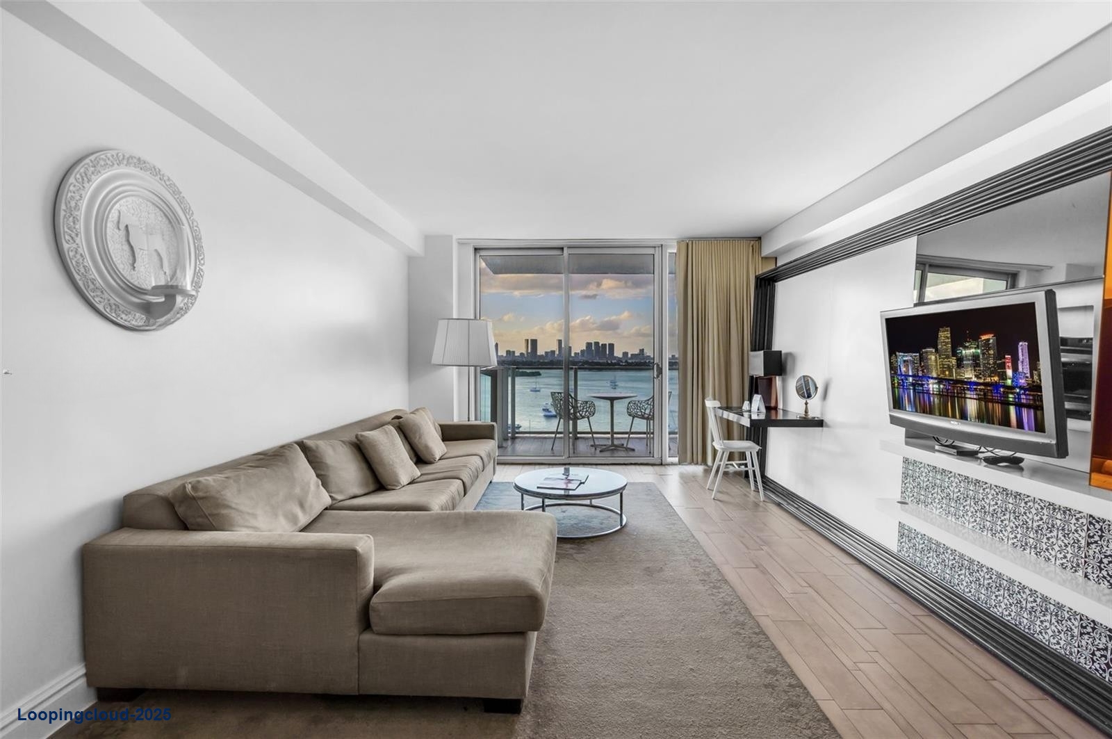 1100 West Condo - Unit 1420