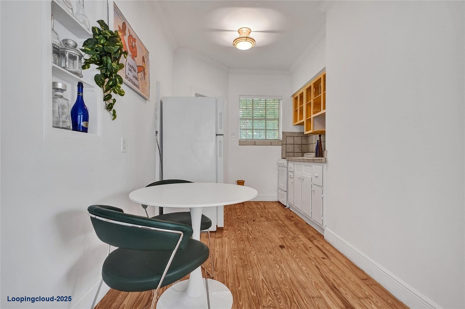 Stylish 1-Bedroom Hideaway Steps from Espanola Way & Flamingo Park