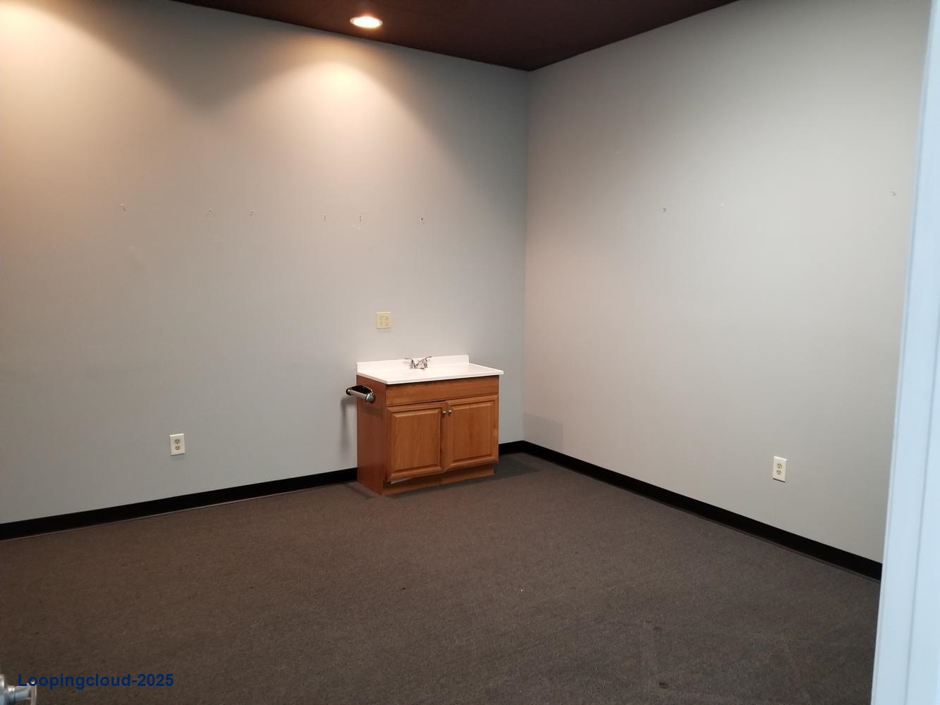 Divine Design Business Center