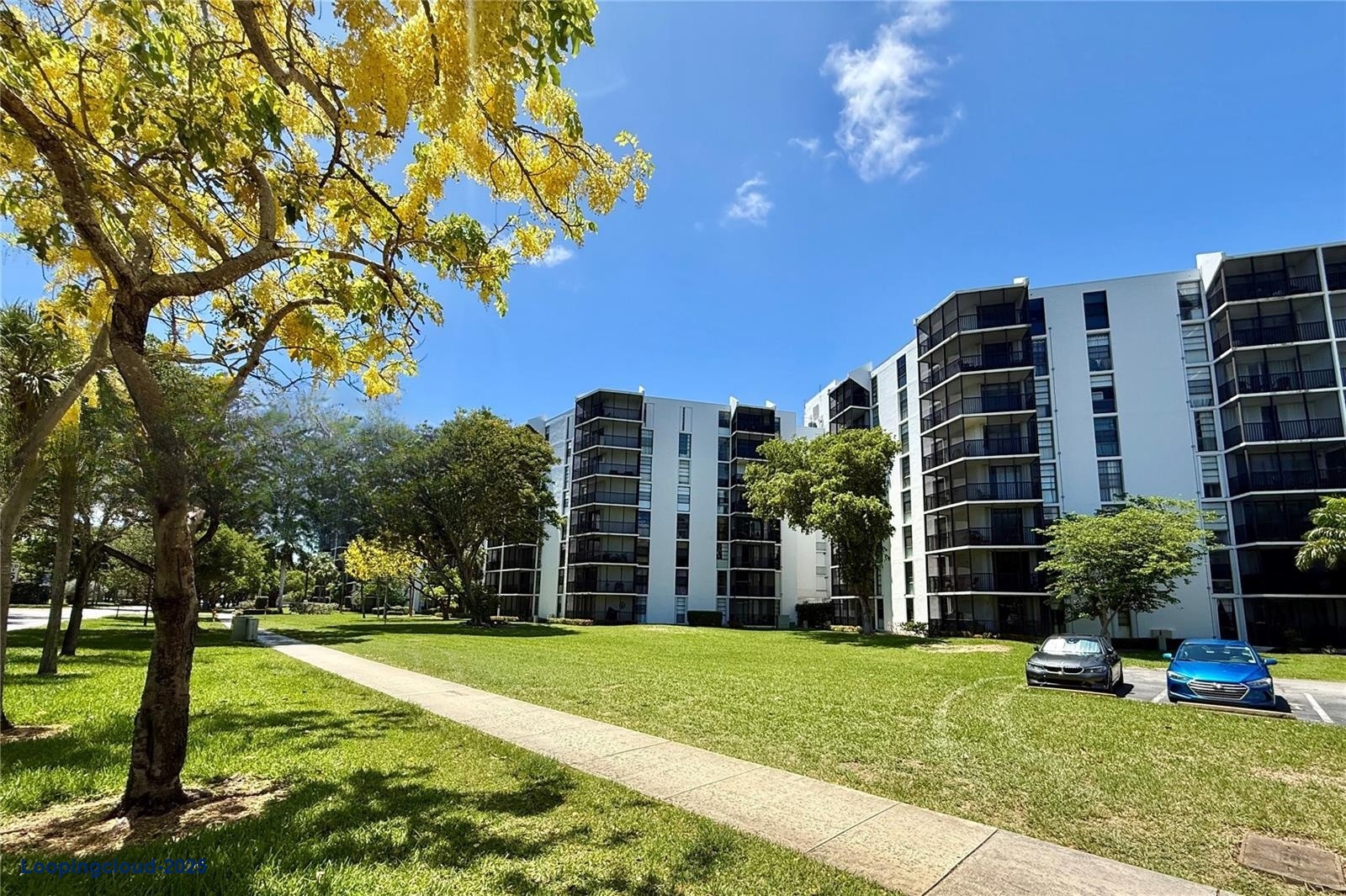 Heart of Aventura: Updated 2-Bed Condo with Resort Amenities
