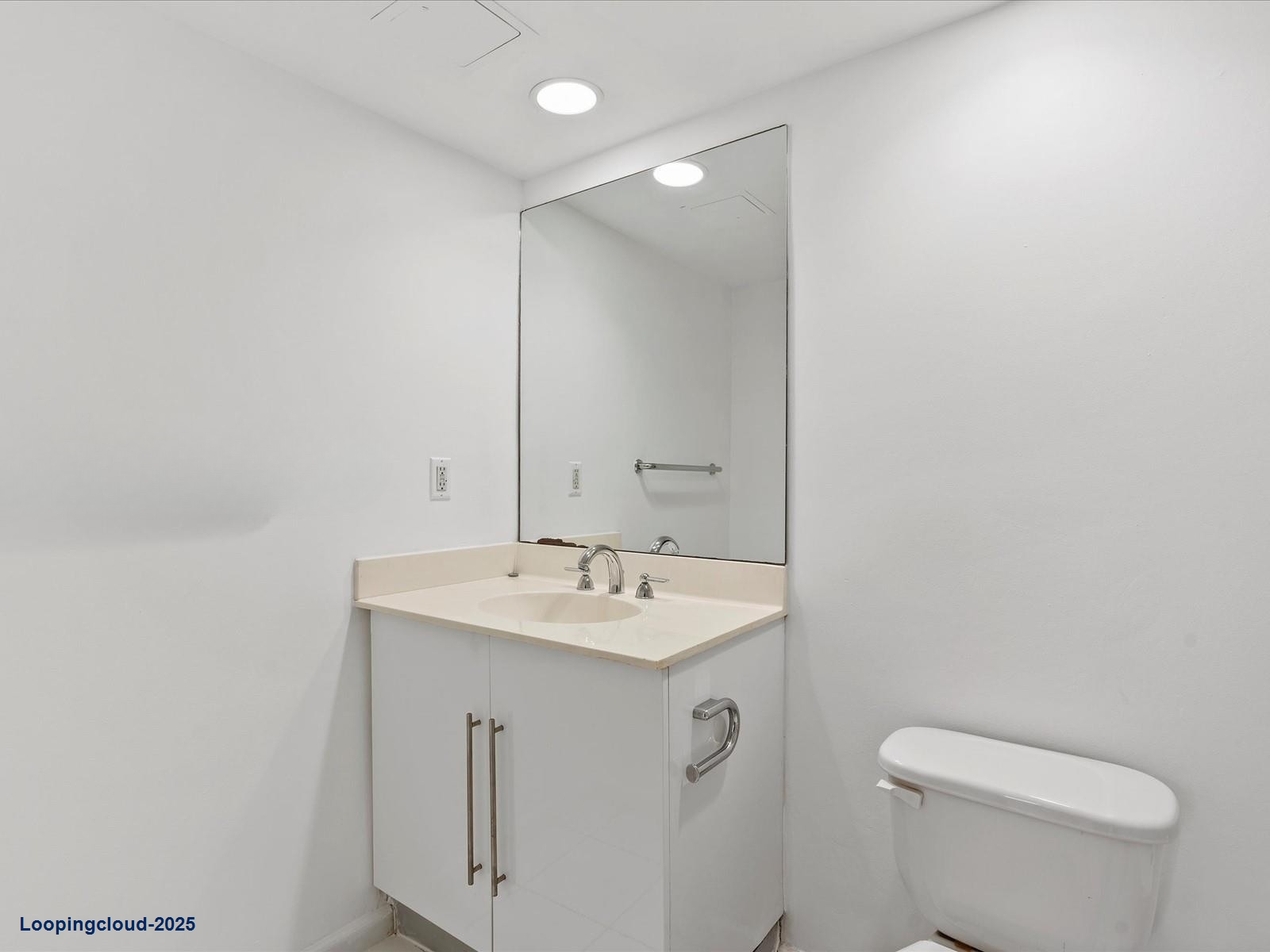 Spacious 1-Bed/1.5-Bath with Pools, Gym & High Demand Location