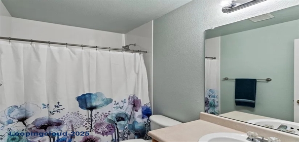 5504 S Tibet Street Aurora Colorado, 80015 | Exclusive Single Family Home in Cherry Creek School District