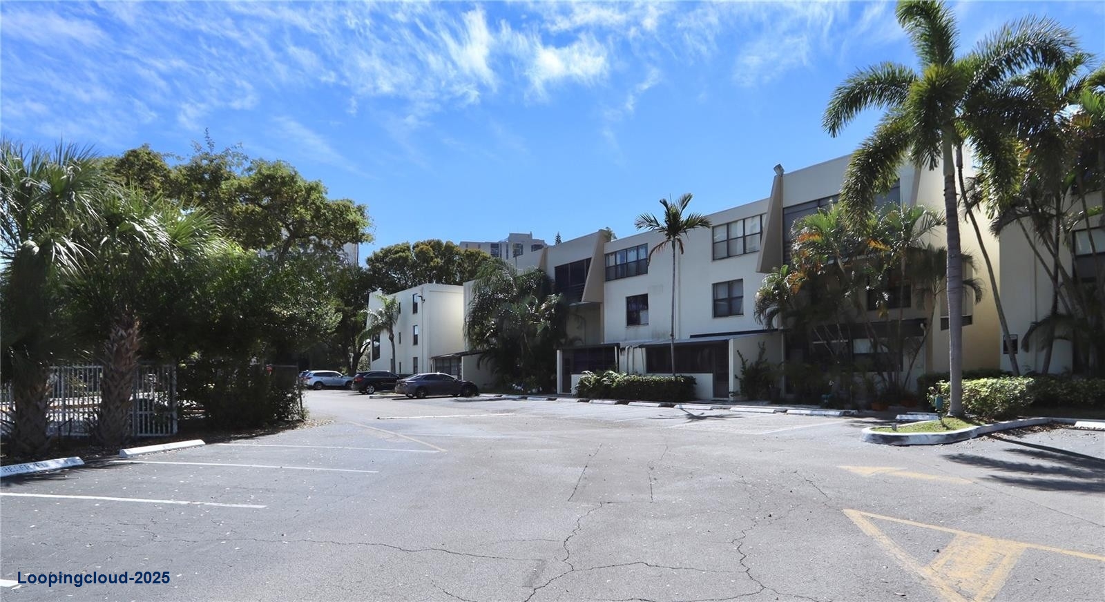 Well-Maintained 1-Bedroom Condo with Low Maintenance Fees