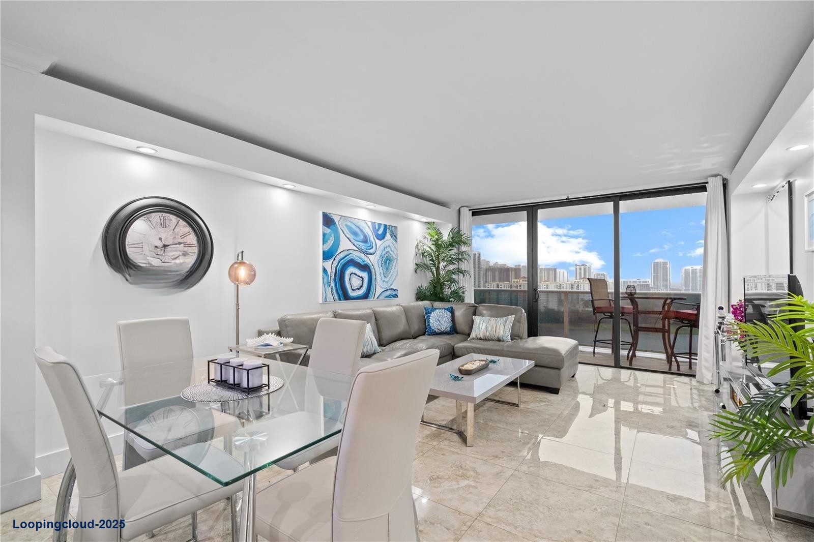Beautiful 1-Bed/1.5-Bath Aventura Condo with Intracoastal Views