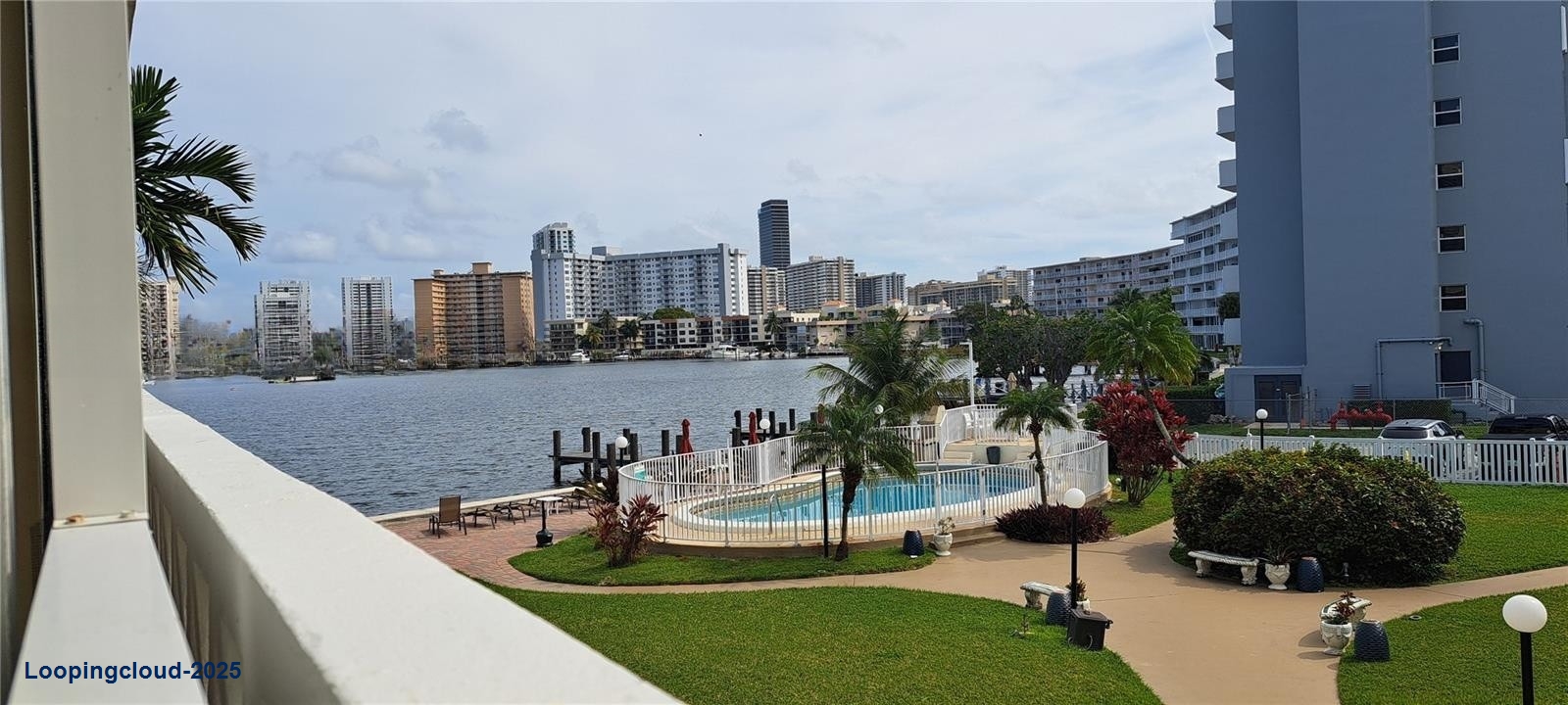 Beautiful 1-Bed Condo with Intracoastal Views & Balcony”