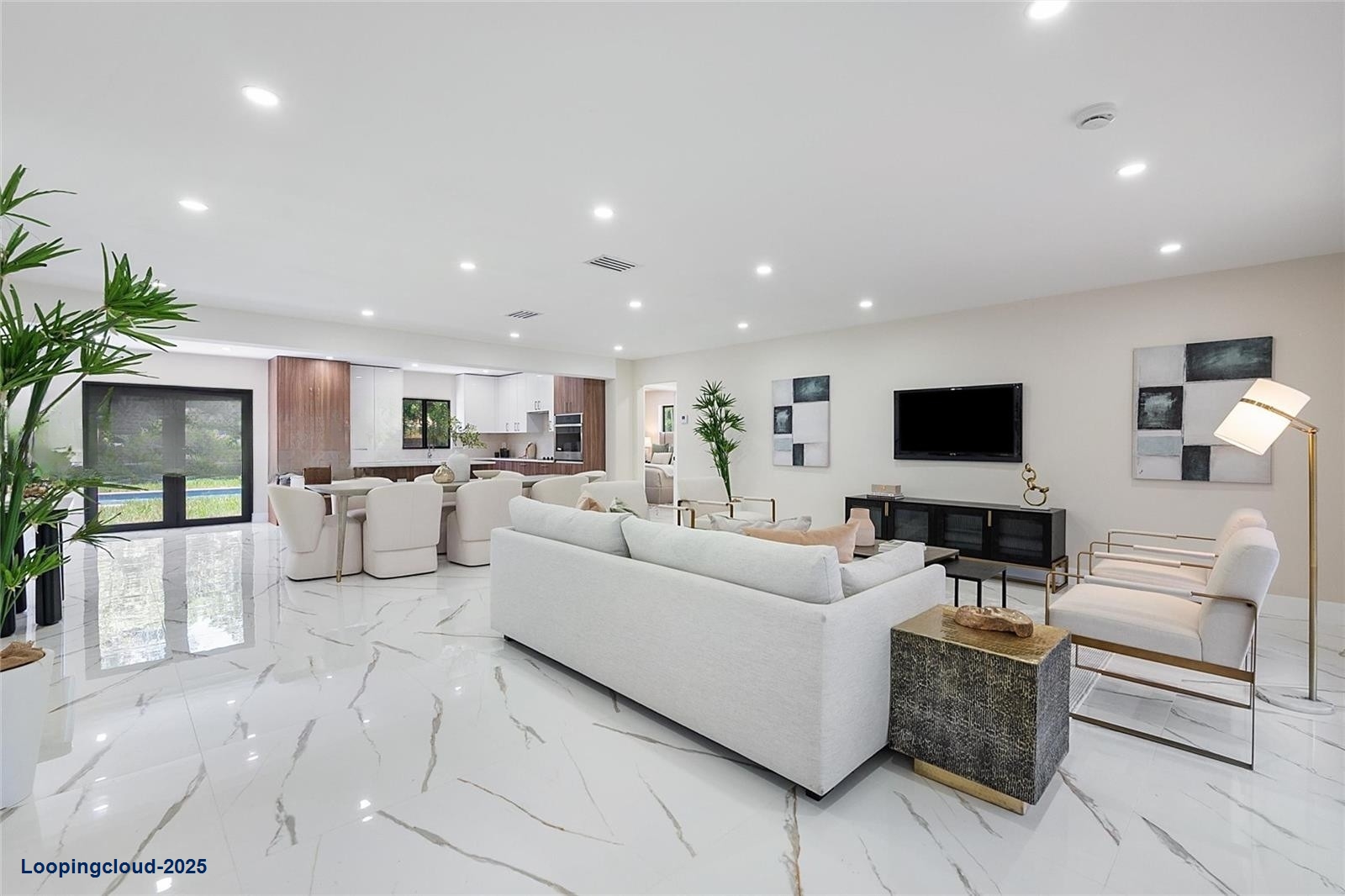 Bright & Modern 4-Bed/3-Bath Home with Luxury Finishes