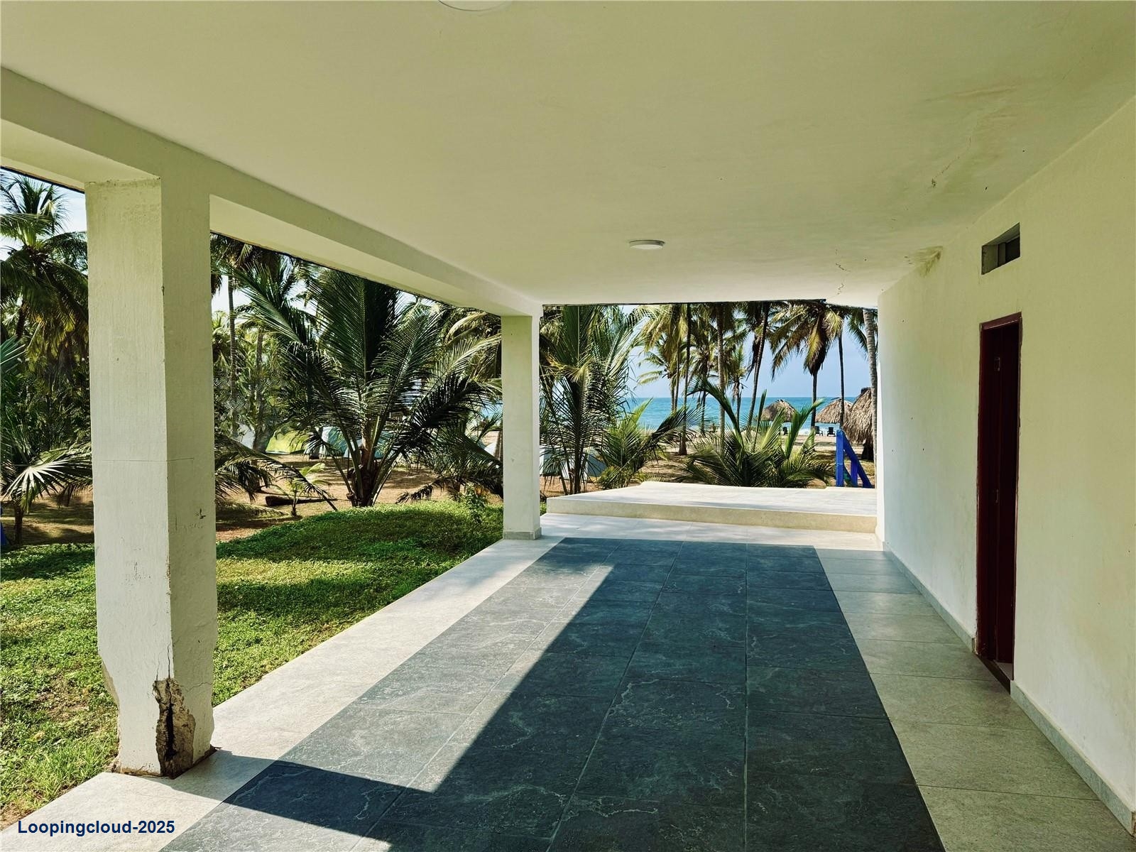 Commercial Property for Sale in Santa Marta Magdalena 470001