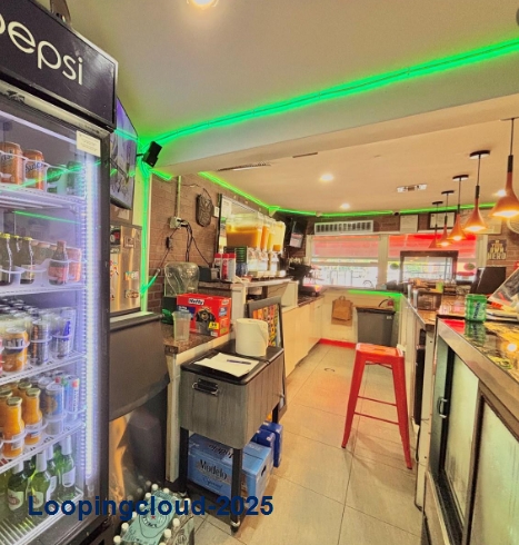 Nice Cafeteria/Bar