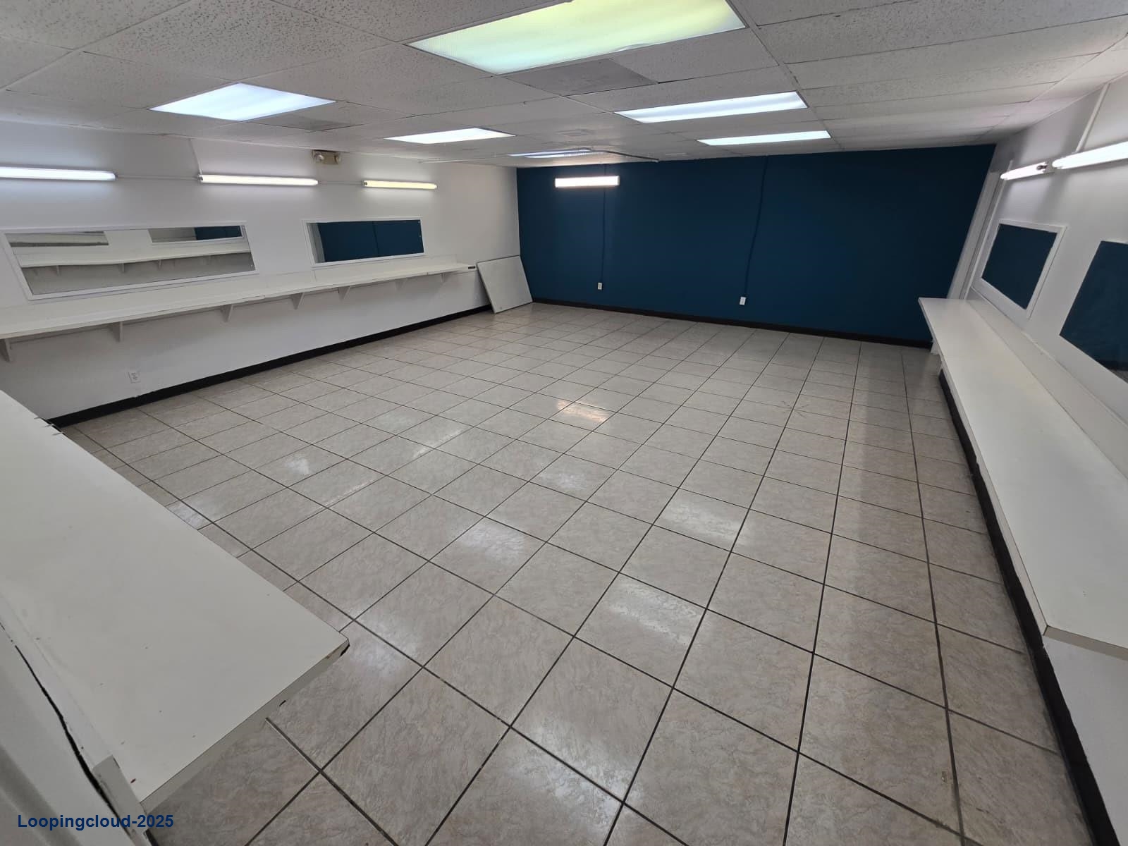 Beautiful Free Standing Space
