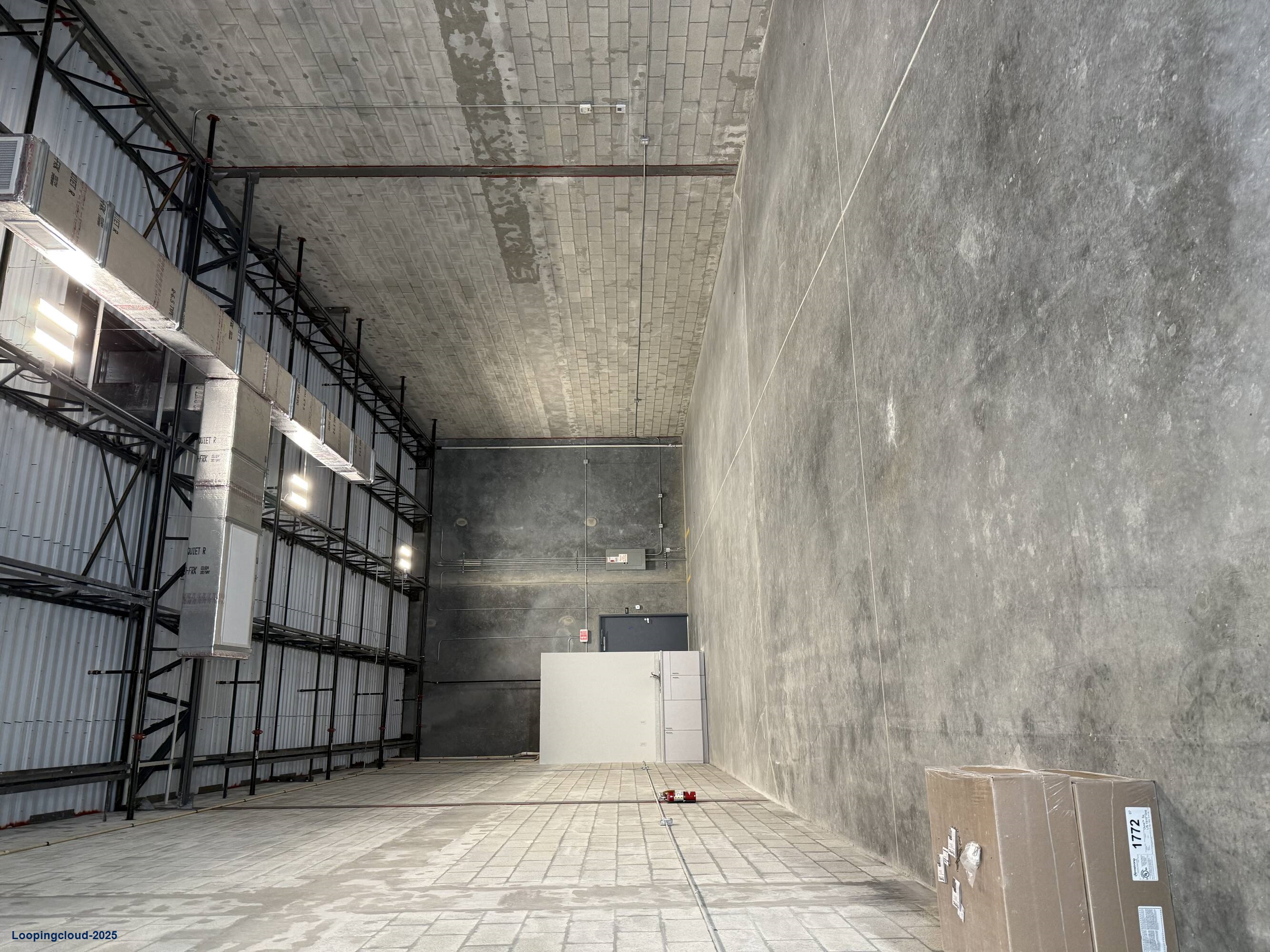 Prime Warehouses Next to Ocean Reef - Storage/Owner User