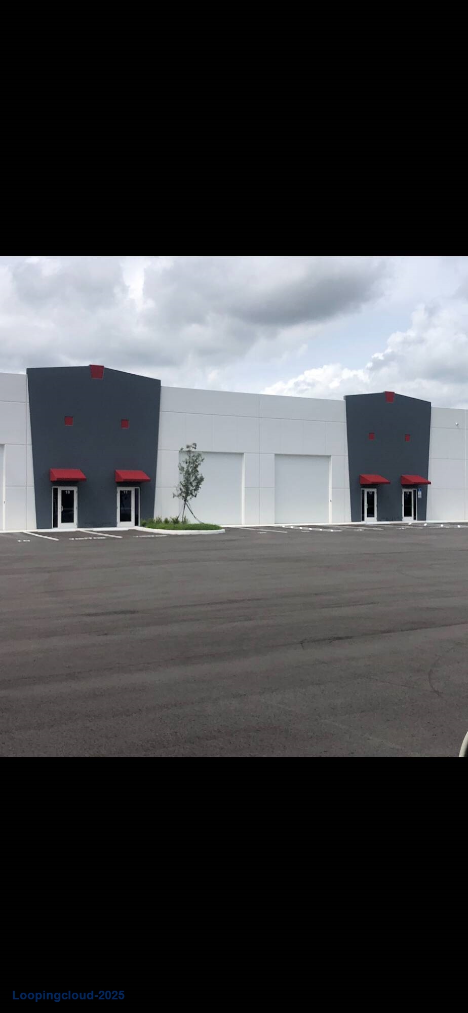 Prime Warehouses Next to Ocean Reef - Storage/Owner User